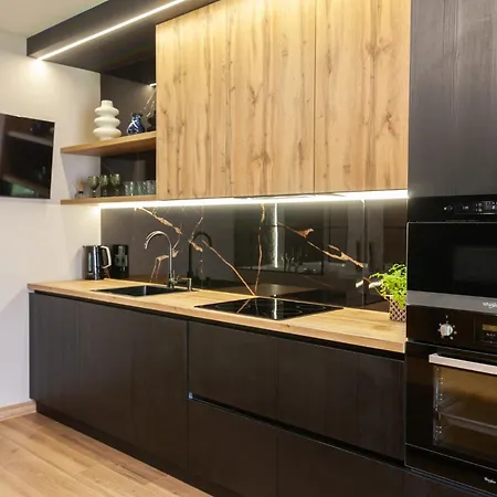 Leogrand Apartments On Shevchenka 38 Lviv Exterior photo
